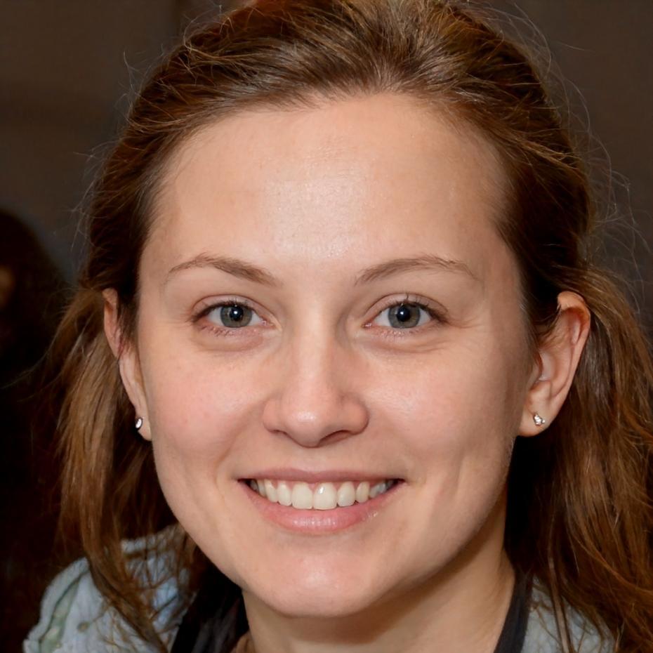 Elena Constantinescu - consultant strategie financiară